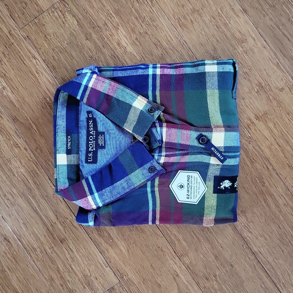 Men's long sleeve button down shirt
